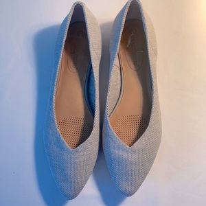 Gray corso como flats size 6